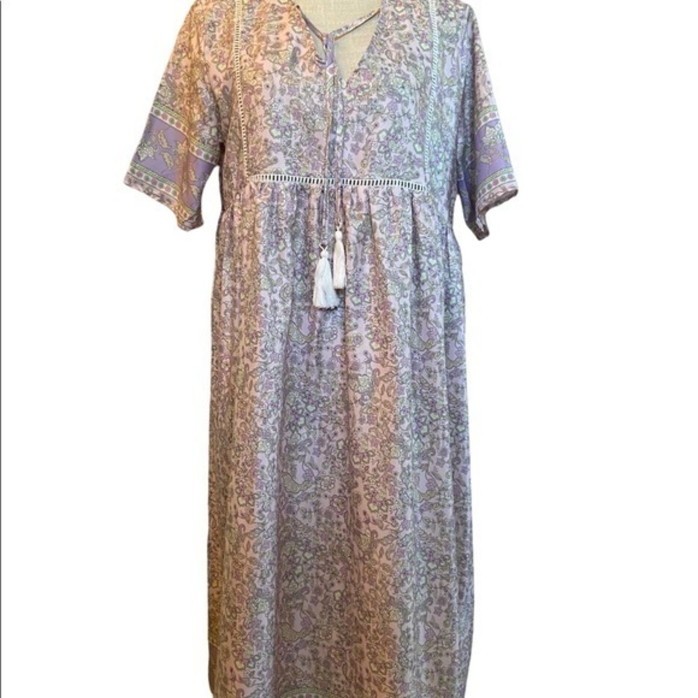 MissLook size large silky smooth prairie floral dress‎ with tassel tie at top